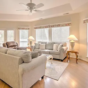 Quaint Hilton Head With Pool And Hot Tub Access! Villa Hilton Head Island